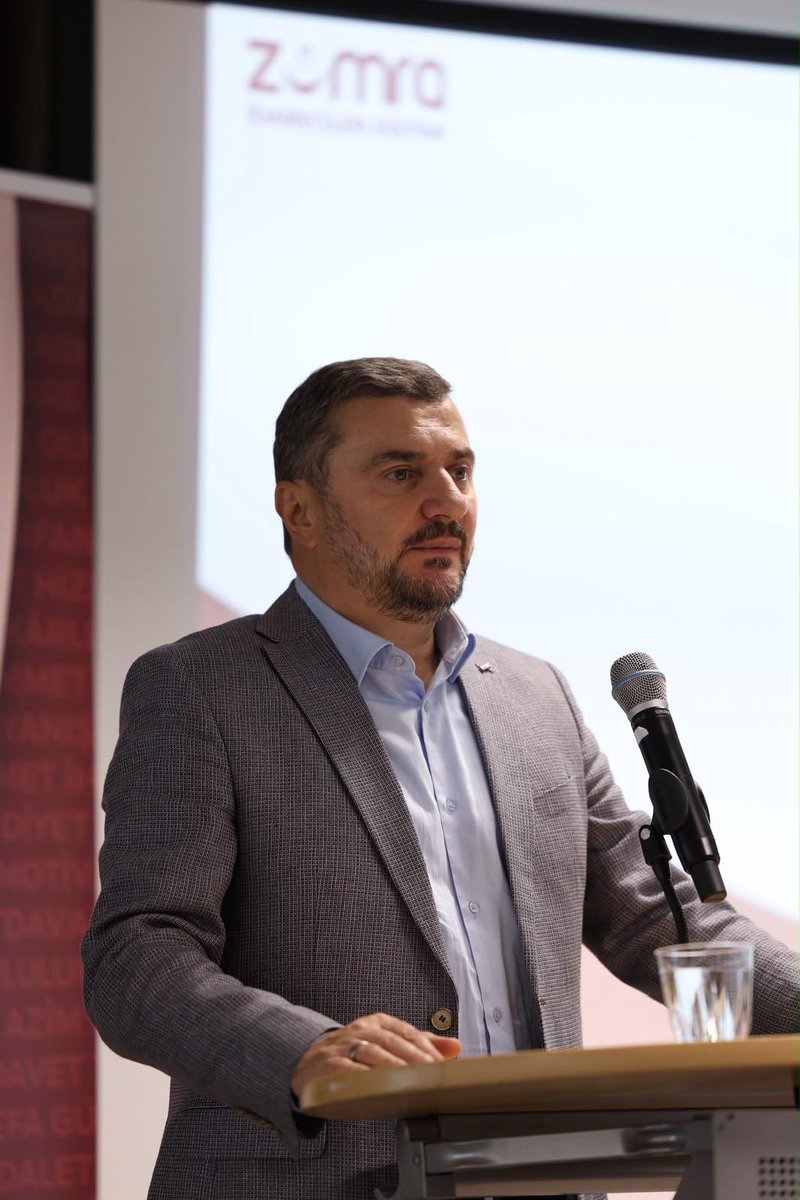 kemalerguen's tweet photo. Kadınlar Teşkilatımızın hayata geçirdiği "Zümra İdareciler Eğitimi" programının ilk modülünde kıymetli idarecilerimizle bir araya geldik. "Teşkilat Bilinci ve Dava Şuuru" ana temasıyla gerçekleşen bu buluşmada kardeşlerimize hitap ettik. Teşkilatımızın yarınlarını omuzlayacak kadroların yetişmesine vesile olan bu verimli çalışma için emeği geçenleri tebrik ediyor, tüm idarecilerimize muvaffakiyetler diliyorum.