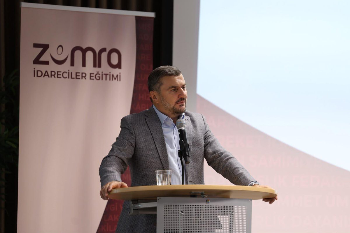 kemalerguen's tweet photo. Kadınlar Teşkilatımızın hayata geçirdiği "Zümra İdareciler Eğitimi" programının ilk modülünde kıymetli idarecilerimizle bir araya geldik. "Teşkilat Bilinci ve Dava Şuuru" ana temasıyla gerçekleşen bu buluşmada kardeşlerimize hitap ettik. Teşkilatımızın yarınlarını omuzlayacak kadroların yetişmesine vesile olan bu verimli çalışma için emeği geçenleri tebrik ediyor, tüm idarecilerimize muvaffakiyetler diliyorum.
