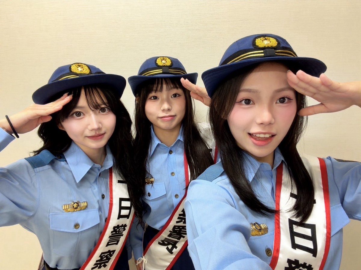 NEYMofficial's tweet photo. 本日 渋川警察署の1日警察署長をさせて頂きました🚓💨
交通安全の啓発運動もさせていただきました🚨

みなさんも交通安全を守りましょう🤝🏻

私たちに会いに来てくださったみなさんもありがとうございました☺️

 #NEYM  #HARURU  #RALA #KONOKA
 #1日警察署長 https://t.co/VPmrPKEBfs