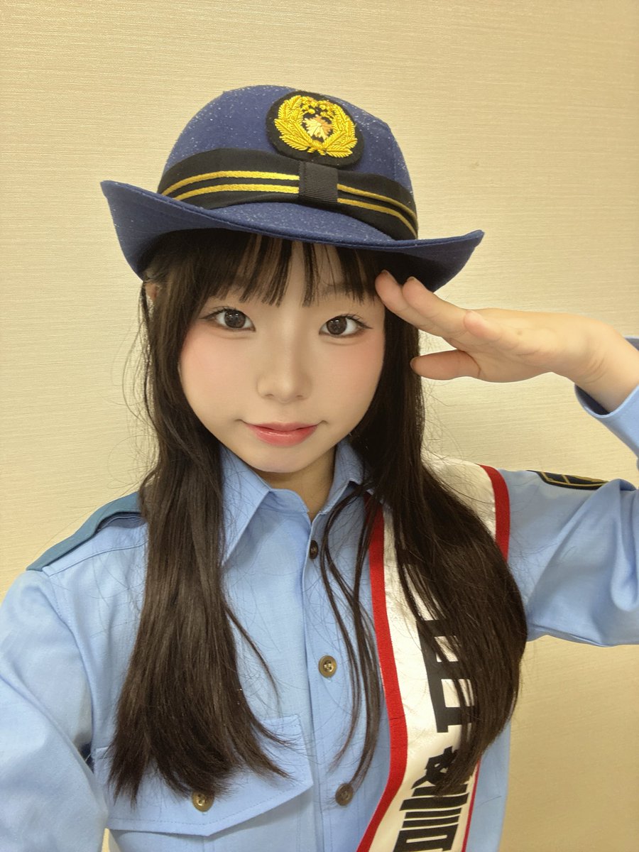 NEYMofficial's tweet photo. 本日 渋川警察署の1日警察署長をさせて頂きました🚓💨
交通安全の啓発運動もさせていただきました🚨

みなさんも交通安全を守りましょう🤝🏻

私たちに会いに来てくださったみなさんもありがとうございました☺️

 #NEYM  #HARURU  #RALA #KONOKA
 #1日警察署長 https://t.co/VPmrPKEBfs