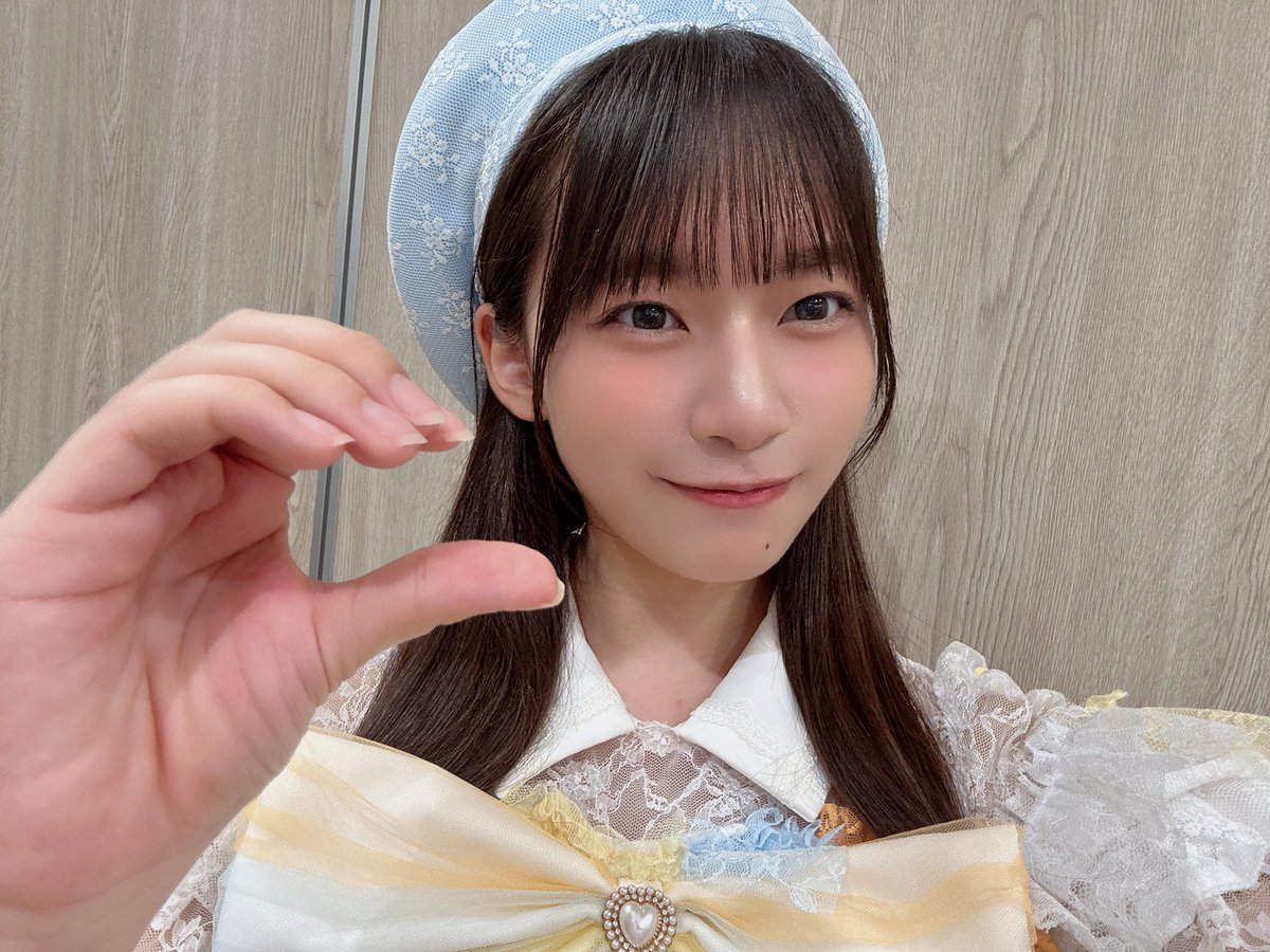 seri_KLS0616's tweet photo. ベトナム！
ありがとうございました🇻🇳⭐️

 #カワラボサウス #大川世莉 #せりへのせりふ https://t.co/4ZwsCDhpUU