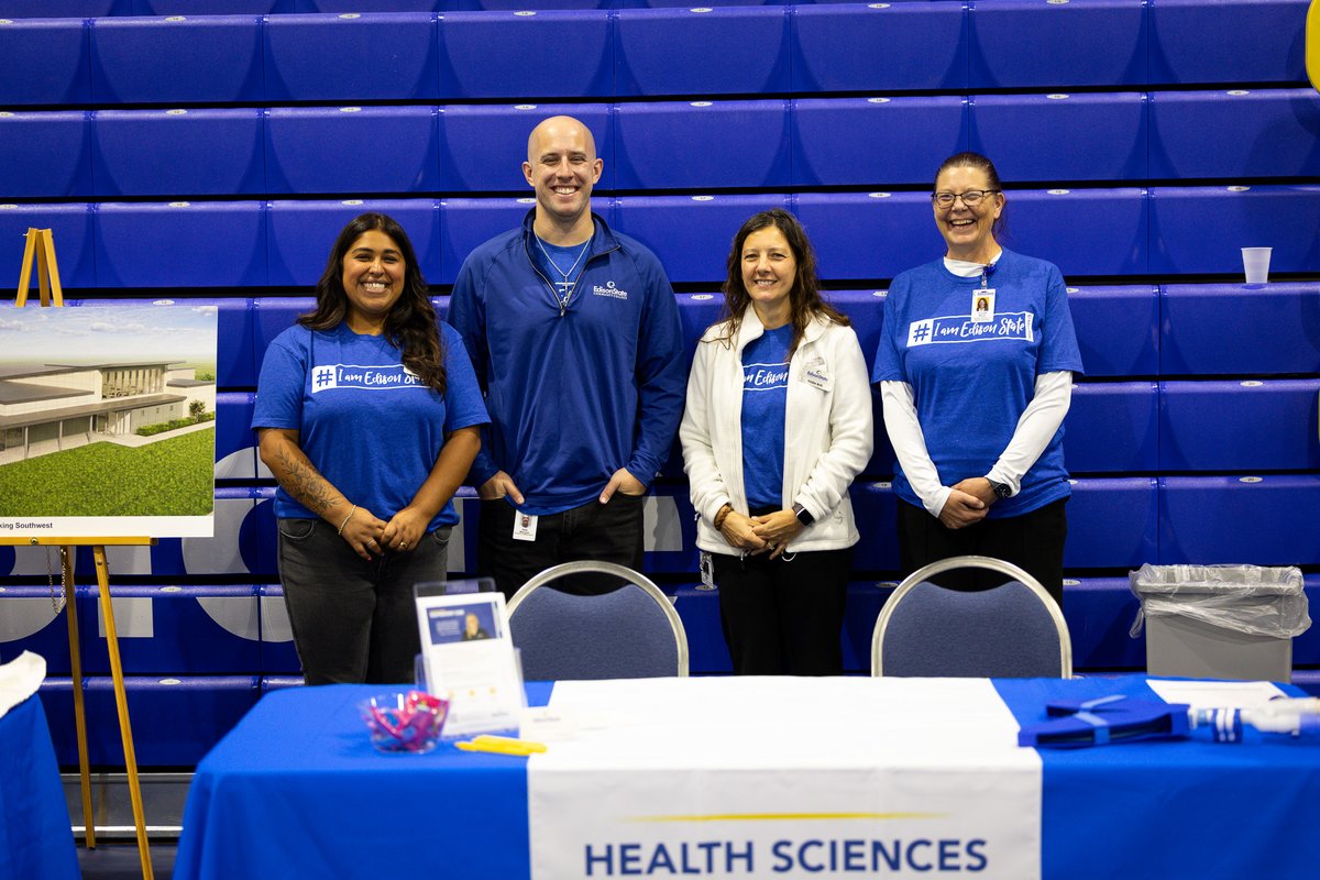 EdisonOhio's tweet photo. Connections were made, and futures were explored at Edison State's College &amp; Career Fair! Students met with employers and four-year universities to discover career opportunities, transfer options, and pathways to success. https://t.co/IHLNXmWUGC
