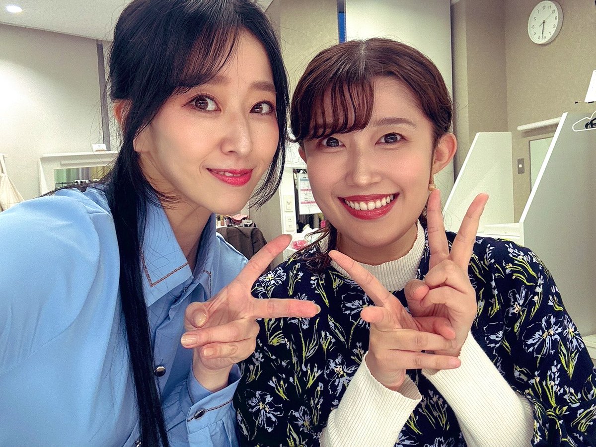 arisa1vo_mezzo's tweet photo. 舞台『 #スクラップアンドコーラス -君が灯したメロディー-』
#SaC
東京7日目も終演してしまったー！😭

今日の写真は橋爪先生こと #中冨杏子 さんと📸❤️
いつも優しくて面白くて大好きな杏子さん、まさかの同い年！
こんな素敵な俳優さん憧れる〜🫶
そして、鼻フェチの私大歓喜の美鼻の女優さんです🥺笑

明日はとうとう東京千穐楽！
最後まで愛を込めて走り抜けます🏃‍♀️

🔗 https://t.co/kTZAhFjkuW