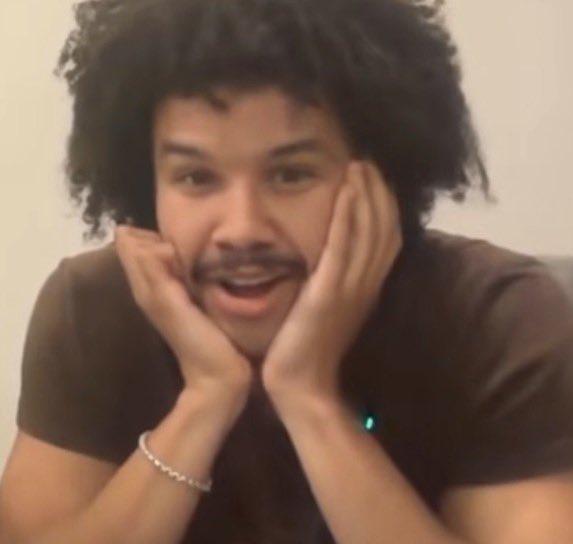 wahungrymichael's tweet photo. matching pfps https://t.co/SGnwtPylS3