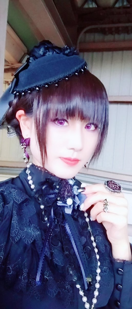 kotono_tubu's tweet photo. 今日はマジェステへ！今回もたくさんお迎えした✨
コーデは黒ゴシック🖤ドリシンのブラウスとっても好評でした🌹

BL:@dream_syndrome0 
SK:@DreamingDrop 
CS:@K_victoria_19 
HD:@lovrep_aya 
Er:@R_I___321 
Nl:@Jackpot_color @dJD5CsIj68YCleW 
Cp/Rg:@aed_devi 
Rg:@N15fairyberry @seisakusen https://t.co/0NXw3C5E9T