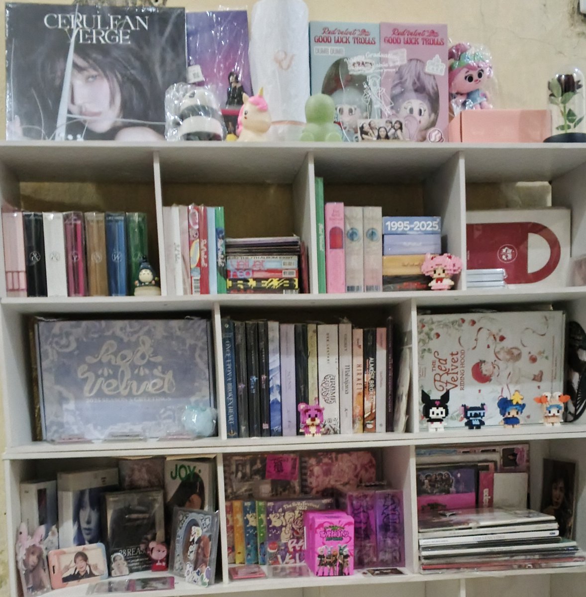 Sarochaddict's tweet photo. hii, kalau aku jualin koleksi album red velvet ini kira-kira ada yang minat gak yaa? mungkin aku mau jual murah aja sih

wts red velvet wendy yeri irene seulgi joy rv album only pc https://t.co/8QoHYNgtEd