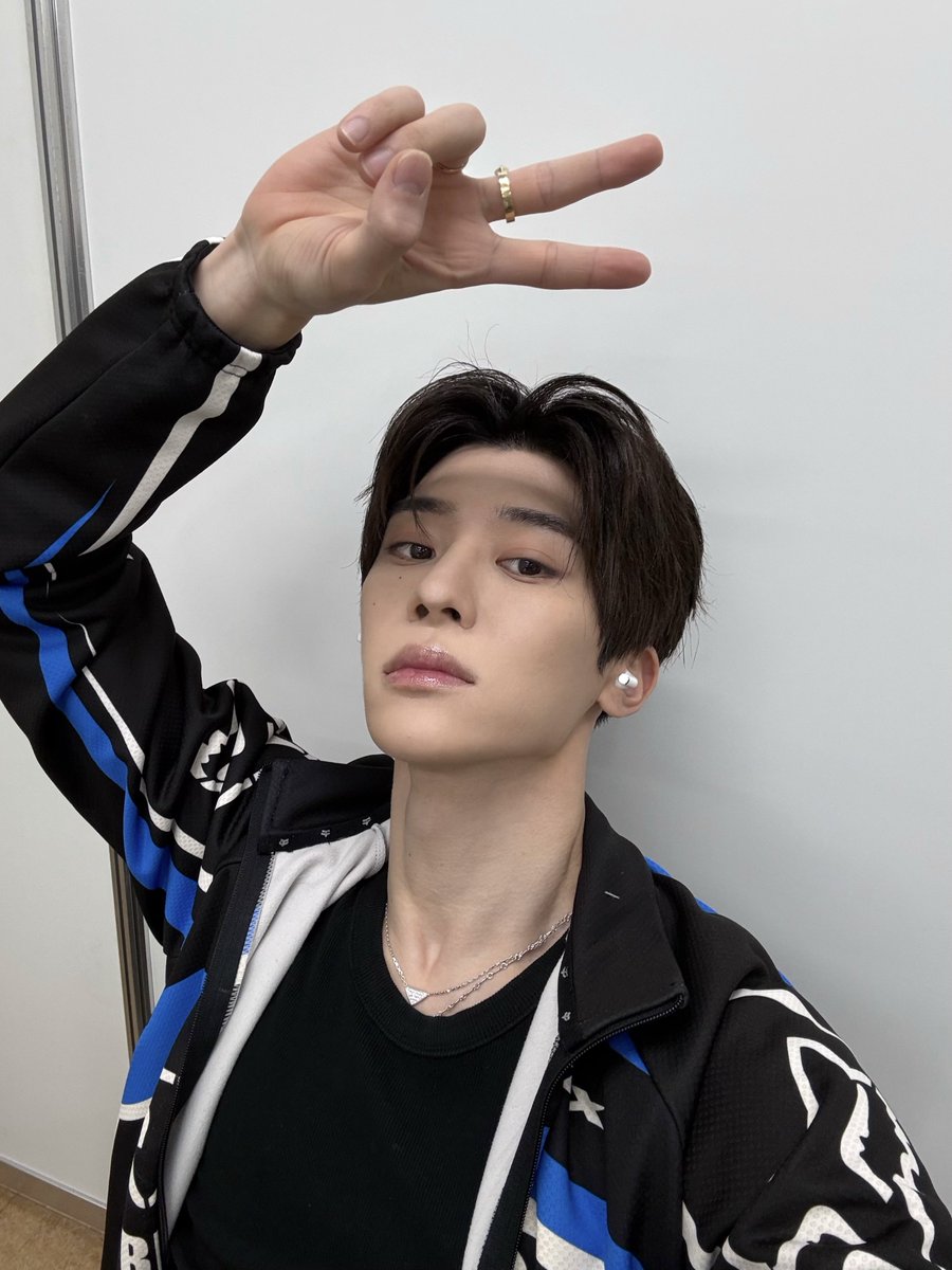 wichumedia's tweet photo. [260926] 🌷📸 21:41 JST https://t.co/L74cum7Fwu