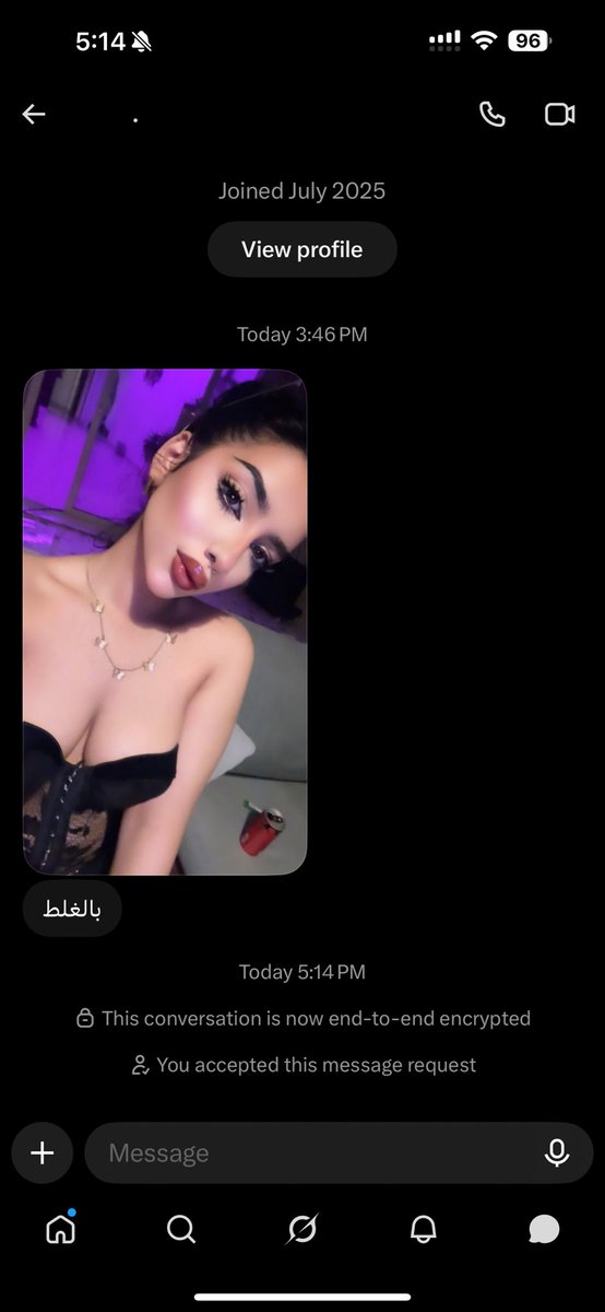 Opy555o's tweet photo. من يغلط نفسه 🤤🔥 https://t.co/7JuSxUld8w