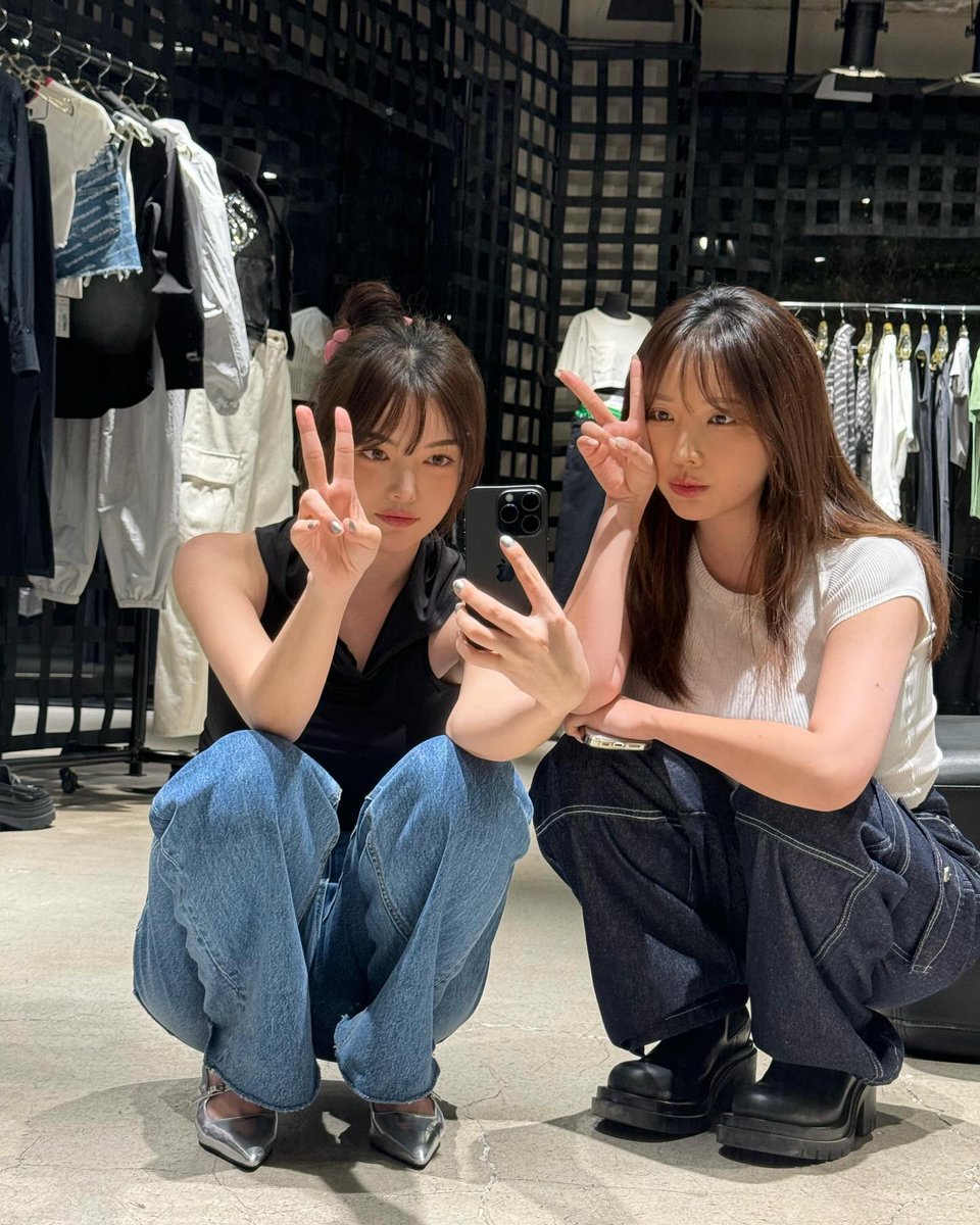 adelineeheber's tweet photo. 男の友情は、言葉なんてなくても通じ合えるもんだよな。これってあるあるだよね。 😂😊
McOzM https://t.co/VaM9M1zyxI