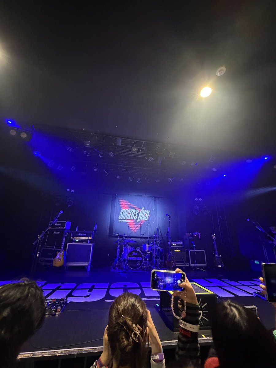 Omusubi145's tweet photo. 入試終わりにシンハイのライブ最高すぎました！！武道館待ってます！@Singers_High https://t.co/vDxS6DofKb