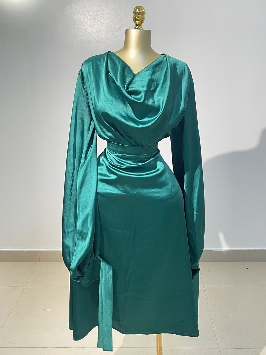 narasthriftstor's tweet photo. Lady Biba Two piece skirt set
Size :10
Price :N20,000 https://t.co/8JoeW0QES3