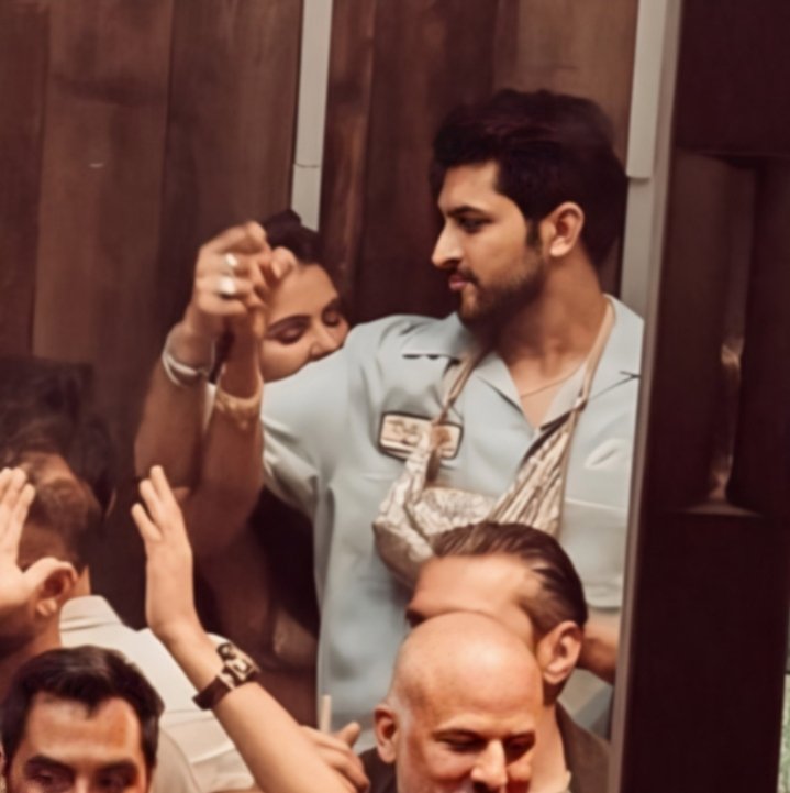 Tanshifav's tweet photo. @mehrayonce @anku_loves_ari Ankit was the 1 who said " you don't exist for me" to soundarya post her comment about ankit's mom. Kounsa bb ki bat kr rhi ho 

Btw is this not weird👇 https://t.co/5Og0og4G46