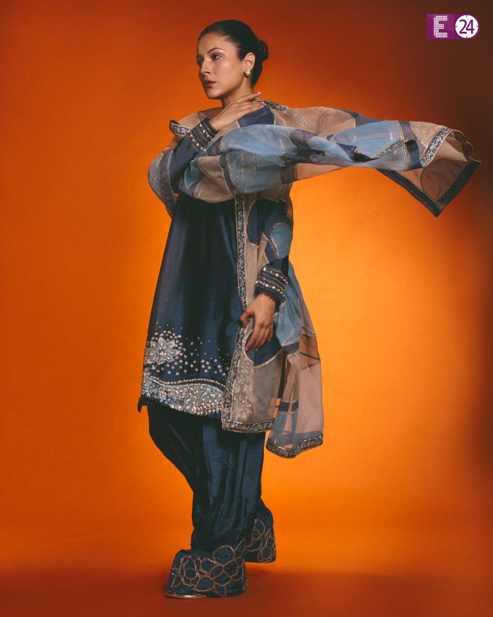 E24bollynews's tweet photo. Shehnaaz Gill turns heads in a stunning blue ethnic ensemble, serving elegance and effortless style. Her latest pictures beautifully capture her graceful festive fashion and charm.
.
.
.
#ShehnaazGill #ShehnaazGillStyle #EthnicLook #CelebrityFashion #BollywoodStyle #DesiLook #e24

Shehnaaz Gill, Shehnaaz Gill Ethnic Look, Celebrity Fashion, Bollywood Fashion, Traditional Look, E24