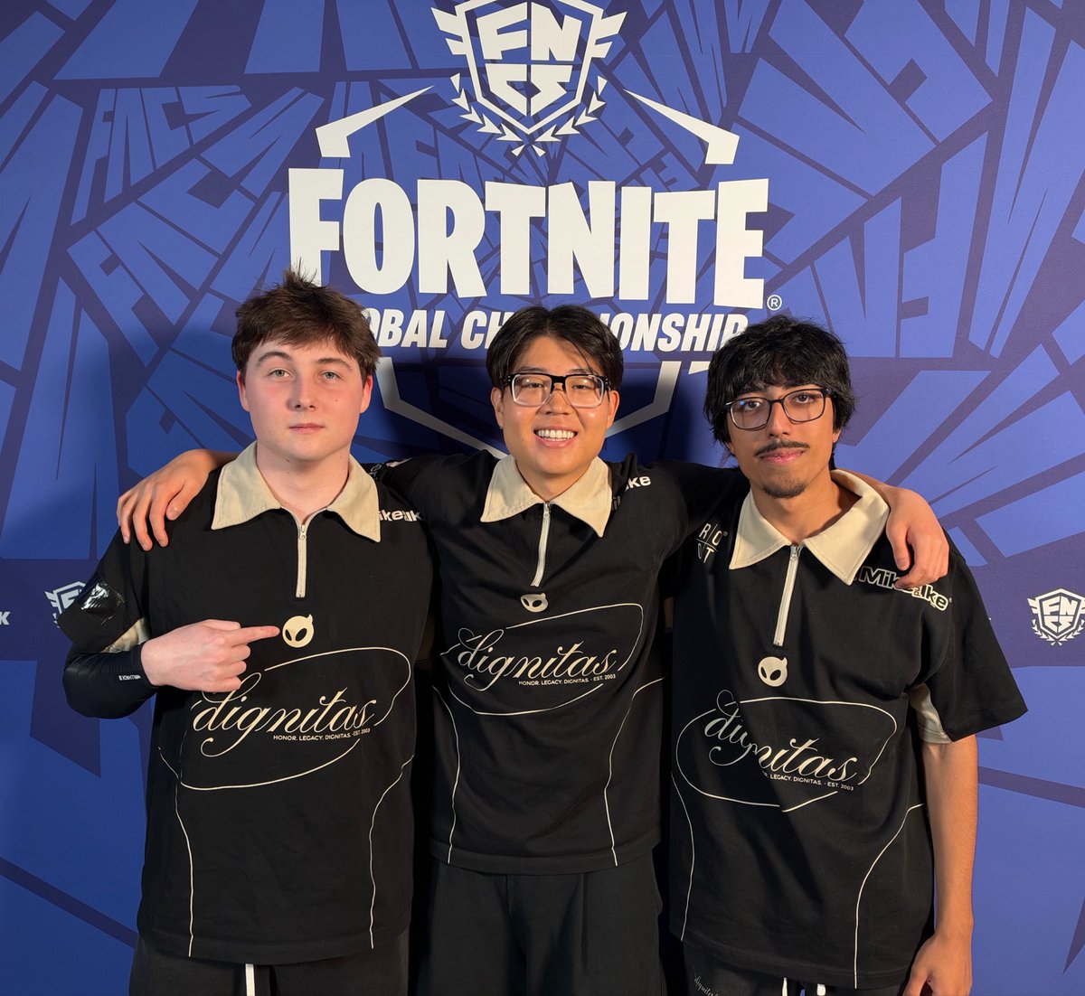 DignitasFN's tweet photo. IT’S GAME DAY 🍀

TIME TO BE GREAT 🫡 https://t.co/sZwTztG8CO