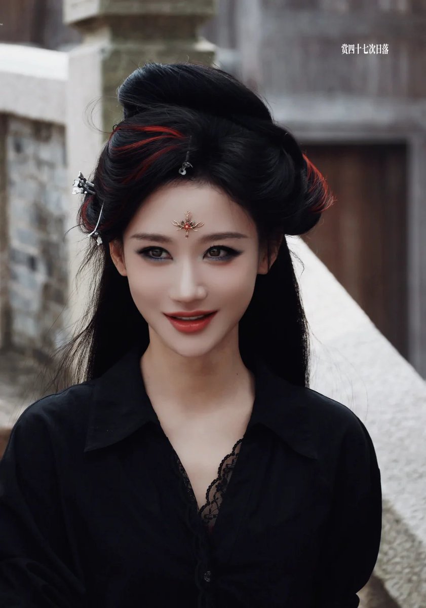 langjieupdates's tweet photo. First look at #HeXuanlin’s styling in Bai Yao Pu (#百妖谱) https://t.co/dbFcJdNHdU
