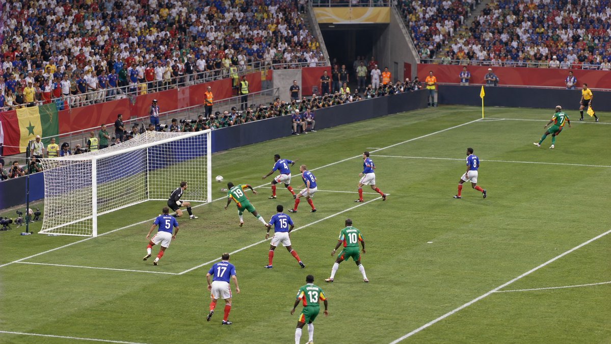 SoccerAmplified's tweet photo. DID YOU KNOW SENEGAL BEAT THE REIGNING WORLD CHAMPIONS IN THE OPENING MATCH OF THEIR FIRST WORLD CUP?

Senegal made its FIFA World Cup debut at Korea/Japan 2002.

The first opponent was France, world champions in 1998 and European champions in 2000.

The match was played in Seoul on 31 May 2002.

El-Hadji Diouf created the opening.

Papa Bouba Diop scored in the 30th minute.

Senegal won 1–0.

That was Senegal’s first FIFA World Cup goal.

Diop finished the tournament with three goals, including two against Uruguay.

Senegal reached the quarter-finals.

#WorldCup #Senegal #France #PapaBoubaDiop #AfricanFootball #FIFAWorldCup #FootballHistory #DidYouKnow