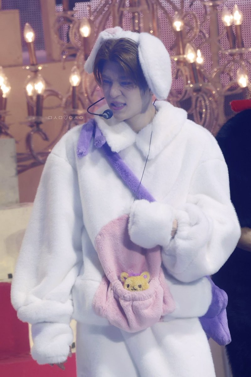 OhAna4sion's tweet photo. Sion happy international rabbit day!!!! 🐰🤍 #sion #nctwish https://t.co/xI39Rig3R5