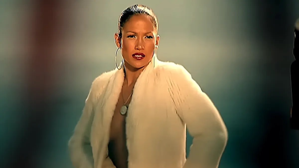 _JLo_Miami_'s tweet photo. 24 years of Jenny from the Block. 🗽✨

Released on September 26, 2002, as the lead single from her iconic album This Is Me... Then, this track featuring Jadakiss and @stylesp became an instant classic! No matter where she goes, @JLo always stays true to her roots. 🤍🎤 https://t.co/hQQxqQ7FhM