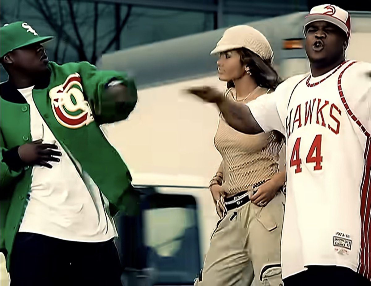 _JLo_Miami_'s tweet photo. 24 years of Jenny from the Block. 🗽✨

Released on September 26, 2002, as the lead single from her iconic album This Is Me... Then, this track featuring Jadakiss and @stylesp became an instant classic! No matter where she goes, @JLo always stays true to her roots. 🤍🎤 https://t.co/hQQxqQ7FhM