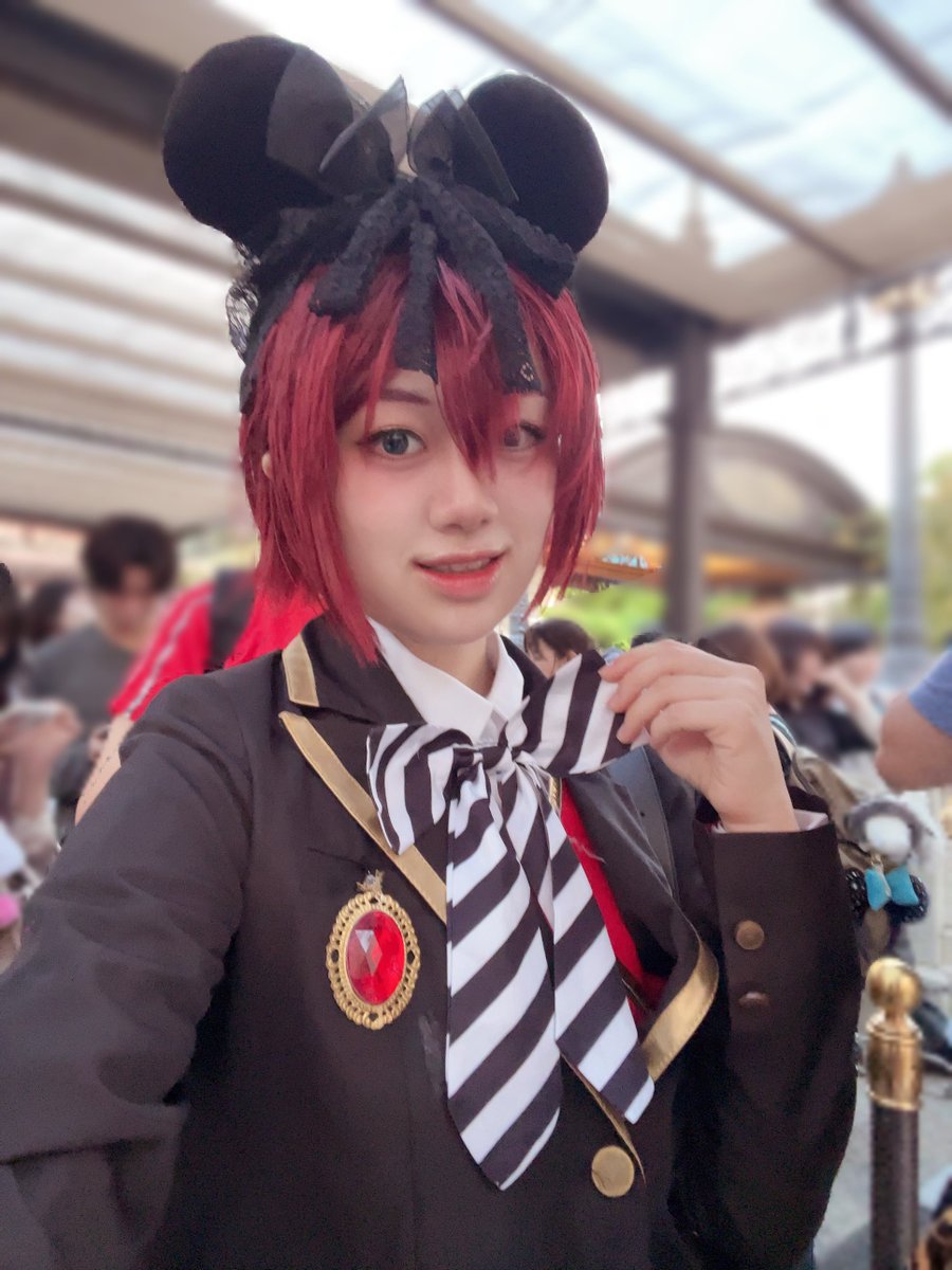 o040o_non's tweet photo. カチューシャが可愛すぎて
二枚目のアレンジ気に入ってる
前も後ろも最高
#Dハロ #Dハロ仮装 #Dハロ仮装2026 #Dハロツイステ仮装 https://t.co/yif8vtEmRK