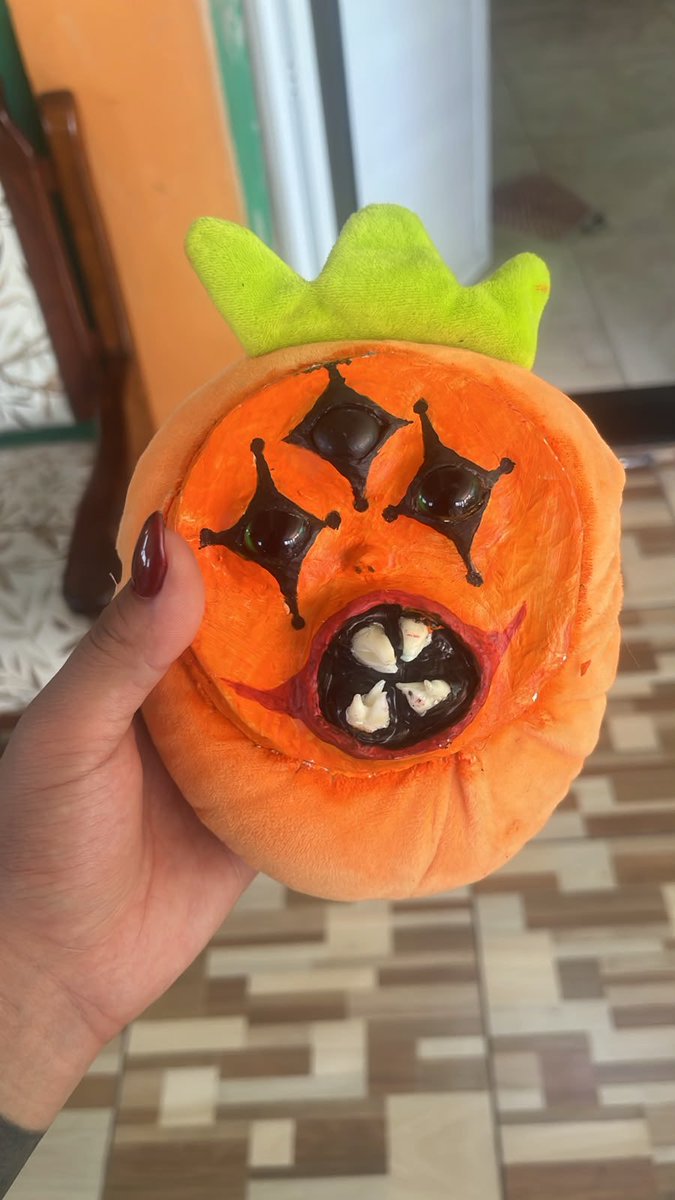 quemehbarbara's tweet photo. Minha amiga fez um bichinho fofo de pelucia com os 4 DENTE DO CISO dela
q gracinha gostaru? https://t.co/x1UGOsziax