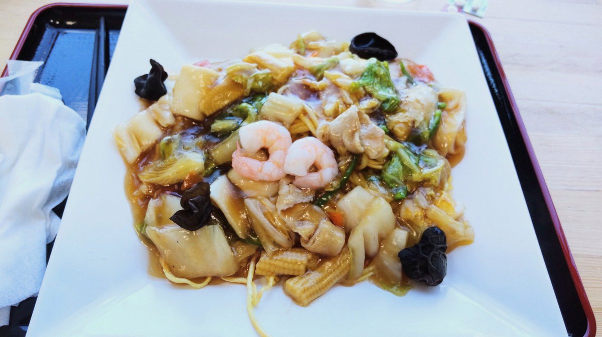 jollijg's tweet photo. 研究室行ってなさすぎて、先輩と先生どころか多分同級生にも嫌われてしまったわ
新学期が始まるの考えると鬱
逆になんでみんな就活しないの、？
私的には自分の学歴に満足できてないから最後の挽回のチャンスなんだけどなー https://t.co/KbMCrko7fU