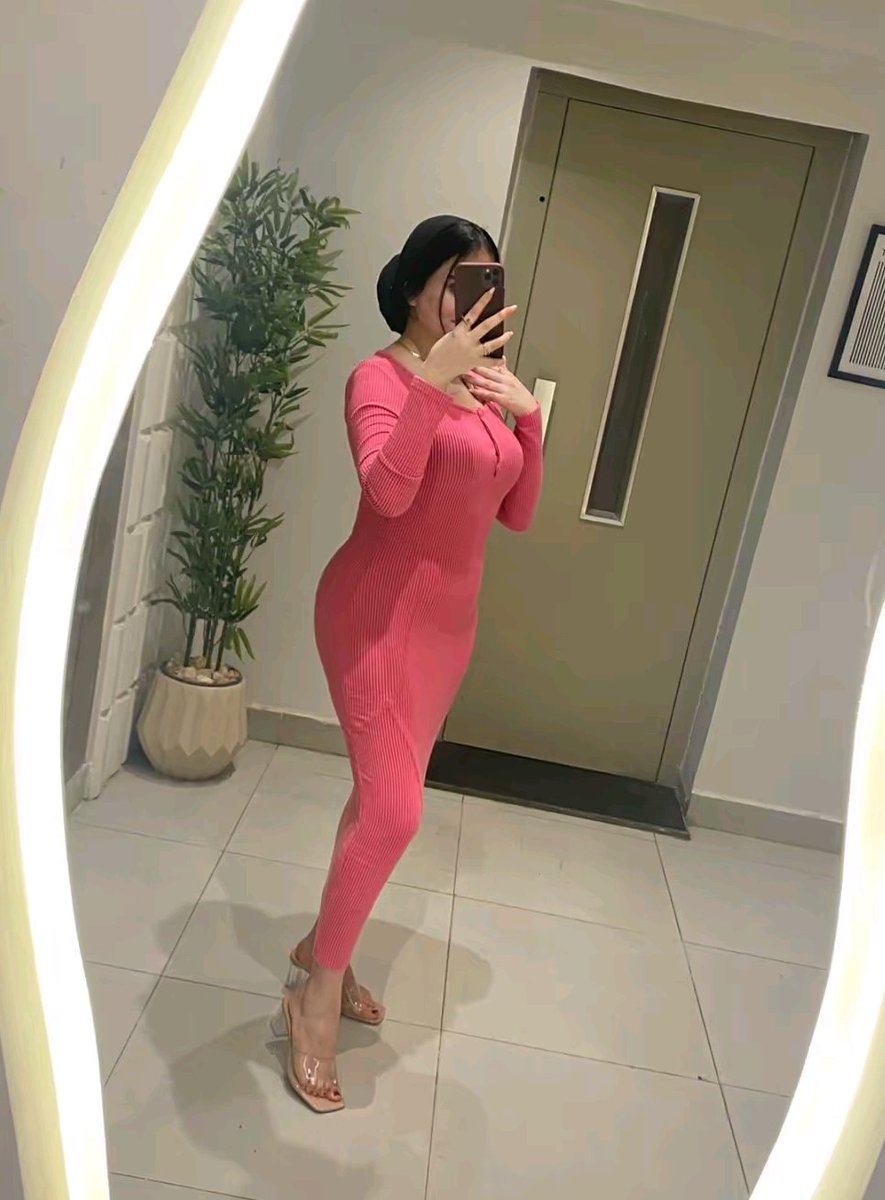 sextyn69's tweet photo. @Goonerpiggy6 بتنط كام نطه في الدقيقه يا موكوس 😈👙 https://t.co/znT9dnJ4vQ