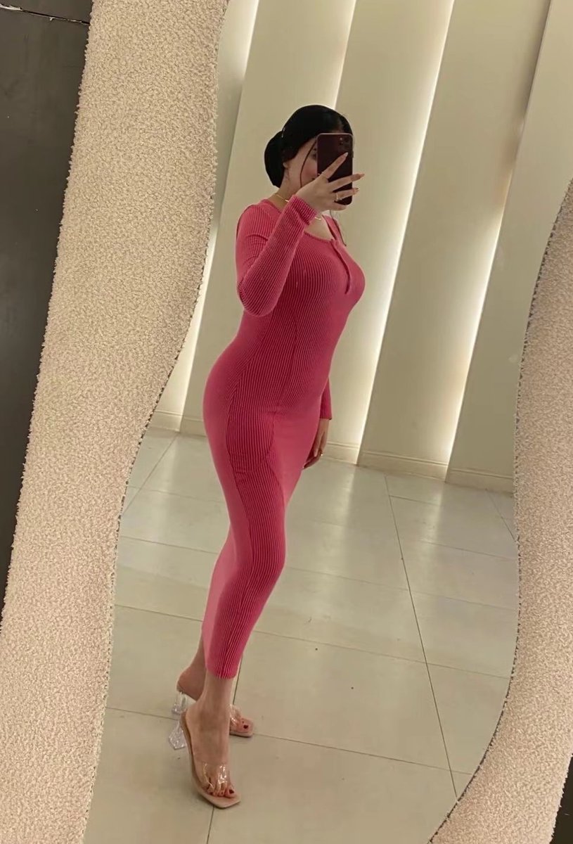 sextyn69's tweet photo. @Goonerpiggy6 بتنط كام نطه في الدقيقه يا موكوس 😈👙 https://t.co/znT9dnJ4vQ