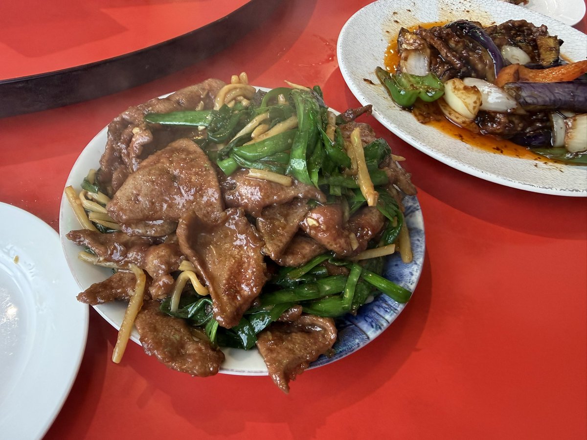 1000meda's tweet photo. お腹だけなのにいっぱいいいねきて怖い…
食べ物じゃないよ…
こっちが食べ物だにょ https://t.co/68wXa25sfs