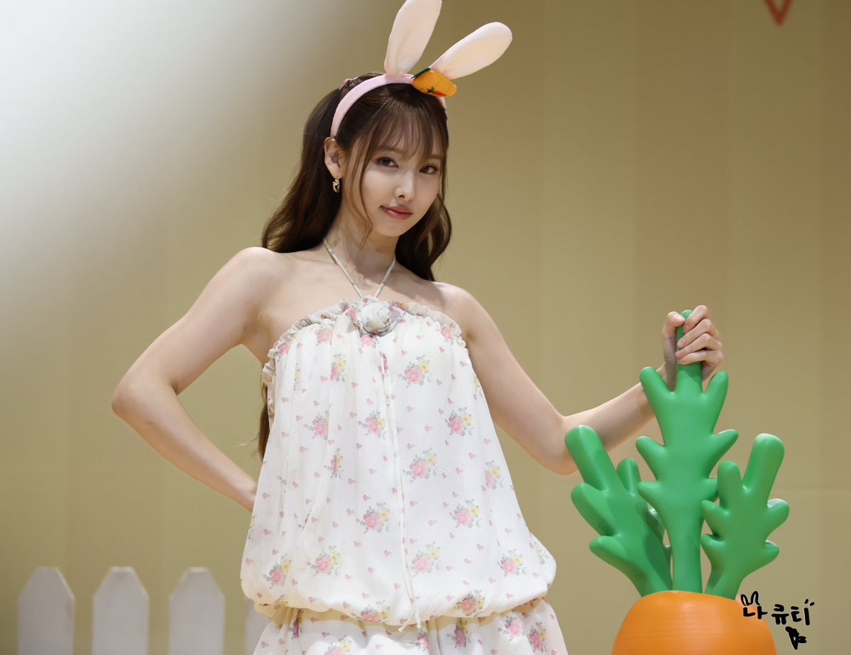 tdoonglovehae's tweet photo. 오늘 세계 토끼의 날? 이라는데요?
대장토끼 임나연🐰🩵 https://t.co/PmRLw5r9rA