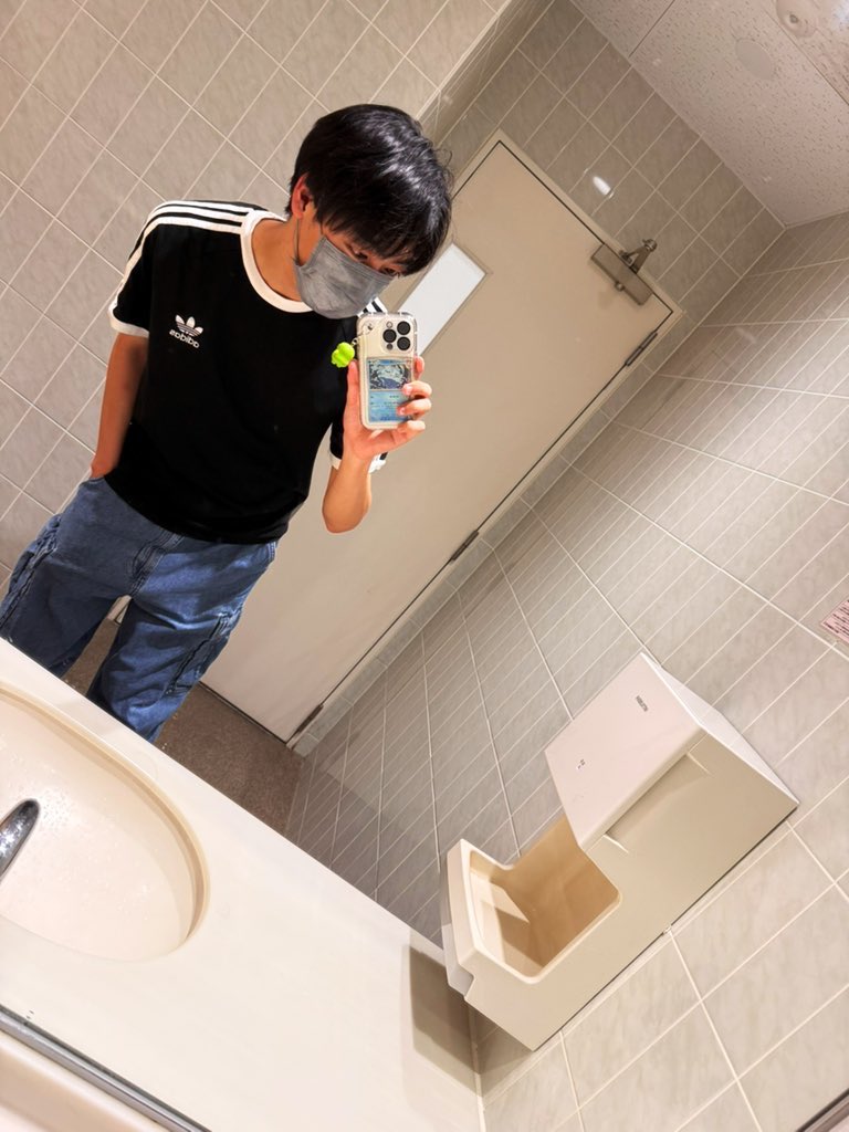 710kmhk's tweet photo. 男の人がすきです https://t.co/injmpfxokB