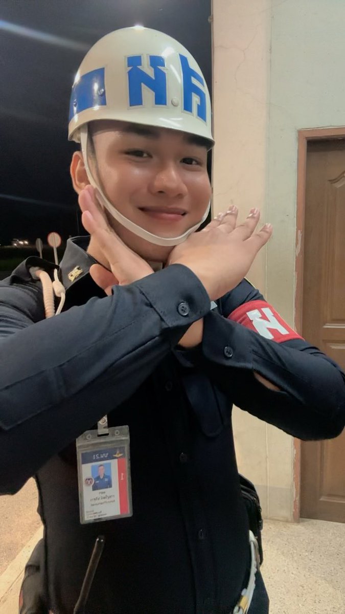 _56vdne's tweet photo. เข้าเวร😅 https://t.co/TpuxT7gfxt