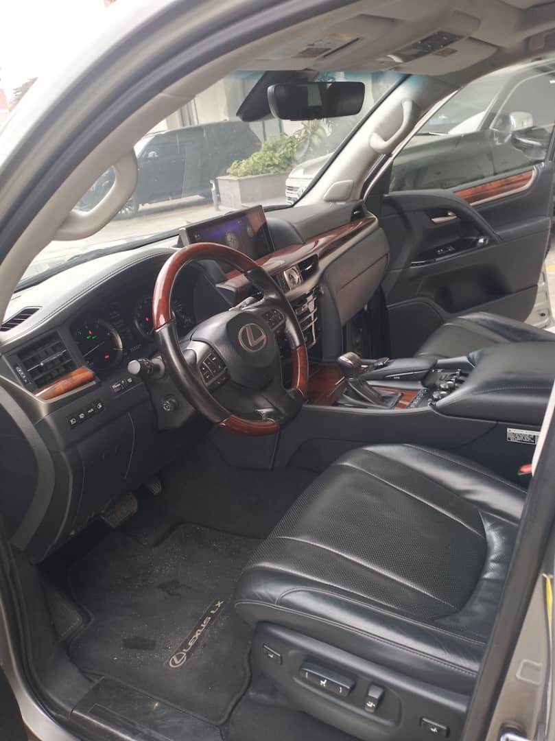 softcarsng's tweet photo. 🇳🇬  LEXUS LX570  2021
Registered-Barely Used-[Engine-Gear-Ac @ll Perfect] First Body-Brand New Std 
📍Lagos 🔖 92m

☎️ Call or DM Us on What's App 08025664257
 Join Our Exclusive Sales on WHATSAPP CHANNEL NOW

FOLLOW US FOR MORE AFFORDABLE CARS DEALS IN NAIJA

LIKE 👍and SHARE https://t.co/47rBvXHHbw