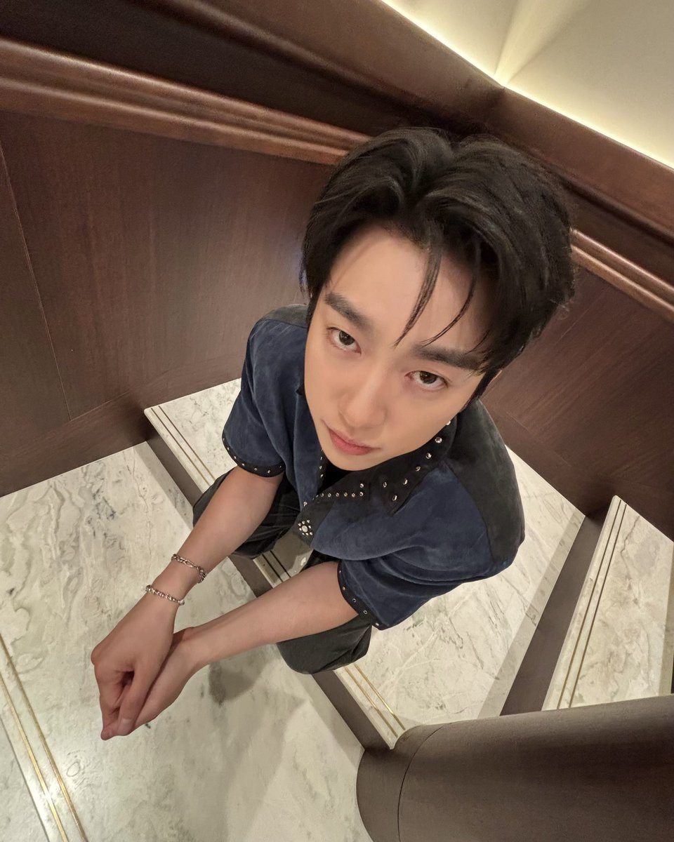 wlsduds2's tweet photo. 나중에 이런 녕냥이 사진 모아서 스티커 만들고시픔… 너무 귀여우니까…… https://t.co/EoFD8VyOQS
