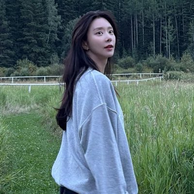 hellobeeniy's tweet photo. #NewProfilePic https://t.co/0sZEuCeyja