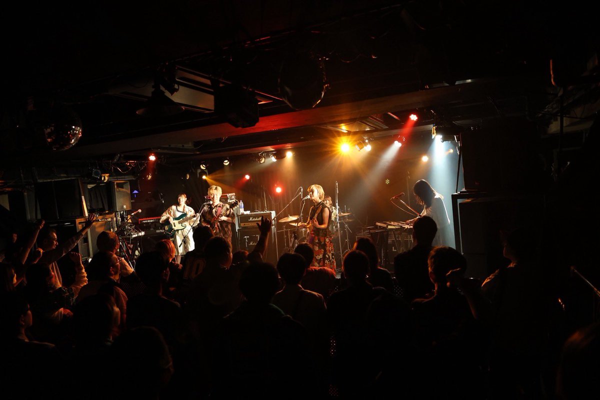 uchudan's tweet photo. Thanks!!❤️‍🔥

9/26 Spotify O-nest🥐
め組presents. めぐみズム
〜ポしなと宇宙団は仲良いらしい。え？め組の自主企画なのにアウェイってこと？！のパン祭り〜

1.銭湯
2.いつかは
3.文明鎮座
4.葛根湯
5.カンフー指南
6.Warp!!
7.Voyager

Photo by @photographerJIN

め組、ありがとう！！ https://t.co/QH5PhvuyBv