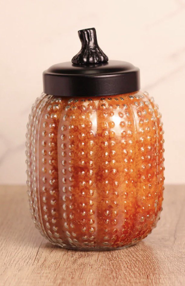 SmithCoGifts's tweet photo. PUMPKIN PIE: A bold, room-filling fragrance that transforms any space. A room-filling fragrance crafted for those who love long-lasting candles. Proudly made in the USA. #GiftGivingSimplified #Gifts #GiftShop #ShopLocal #CaldwellNJ ๐บ๐ธ #SmithCoGifts ๐ https://t.co/Ch6mbUjH8m