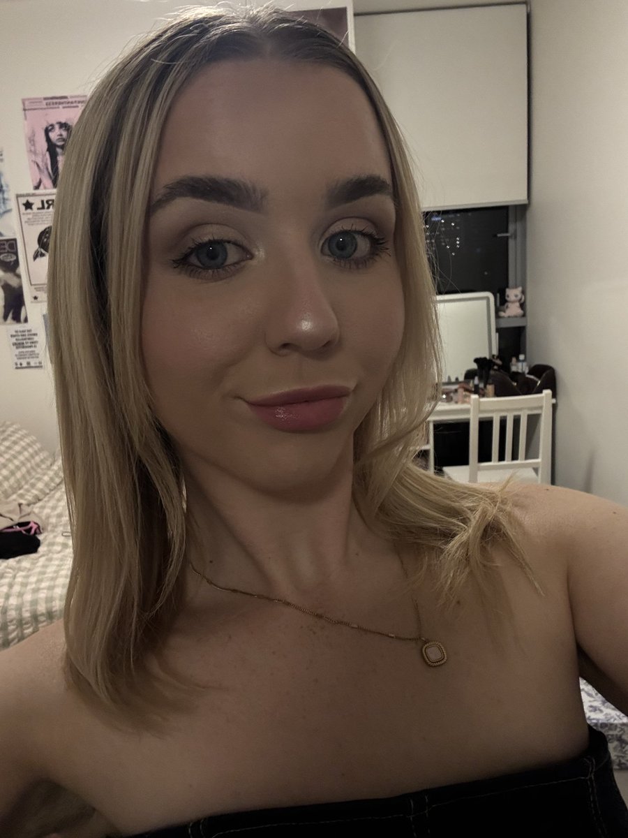 born2reignn's tweet photo. Selfie of the day https://t.co/8U5y8iv47x
