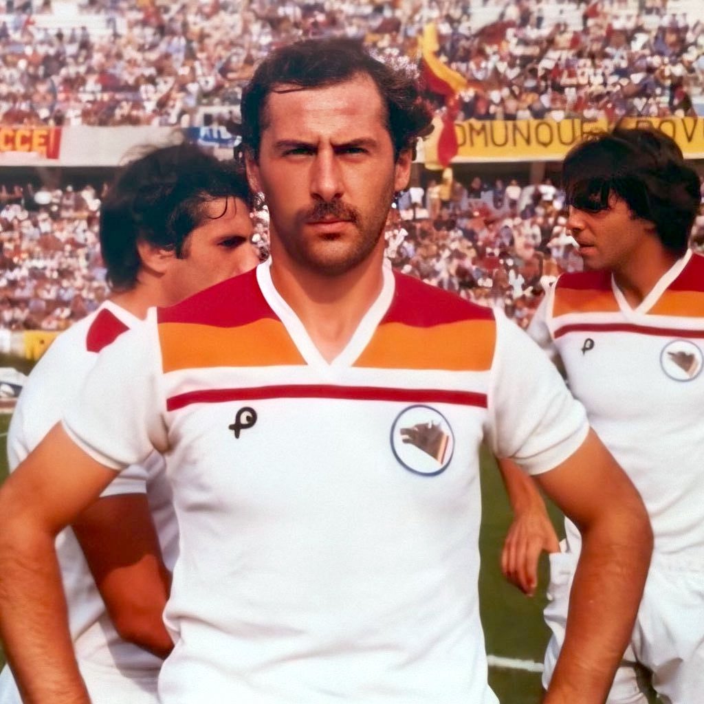 LecceArchive908's tweet photo. #UsLecce 1980-1981, Manzin. Maglia Pouchain usata in usa sola partita.
#LecceArchive https://t.co/IkQyOJvEI7