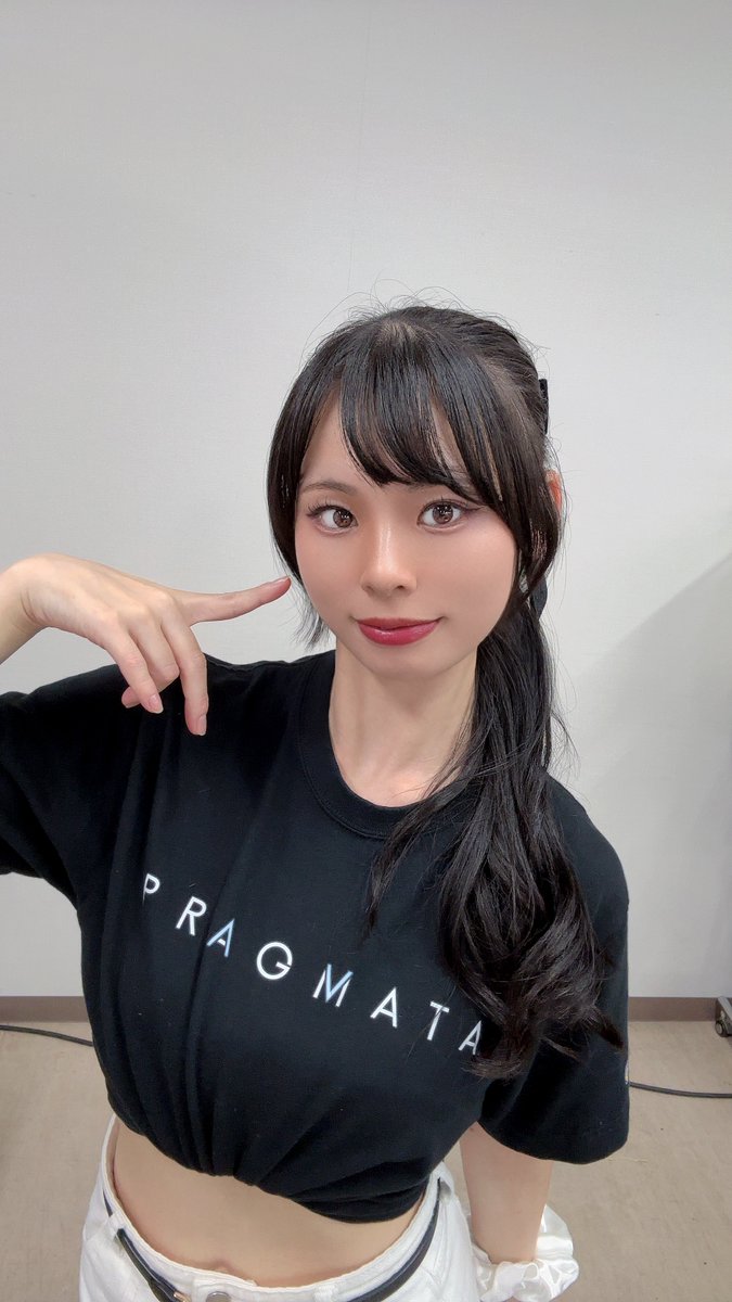 35saika's tweet photo. 土曜日だと昼まで気づかないし
雨が降れば天パが暴れる😂
そんな土曜日でした笑
今日もお疲れさまでした〜！
明日は晴れるといいな！！！！

 #TGS
 #イベントコンパニオン https://t.co/G1uHsLPCVq