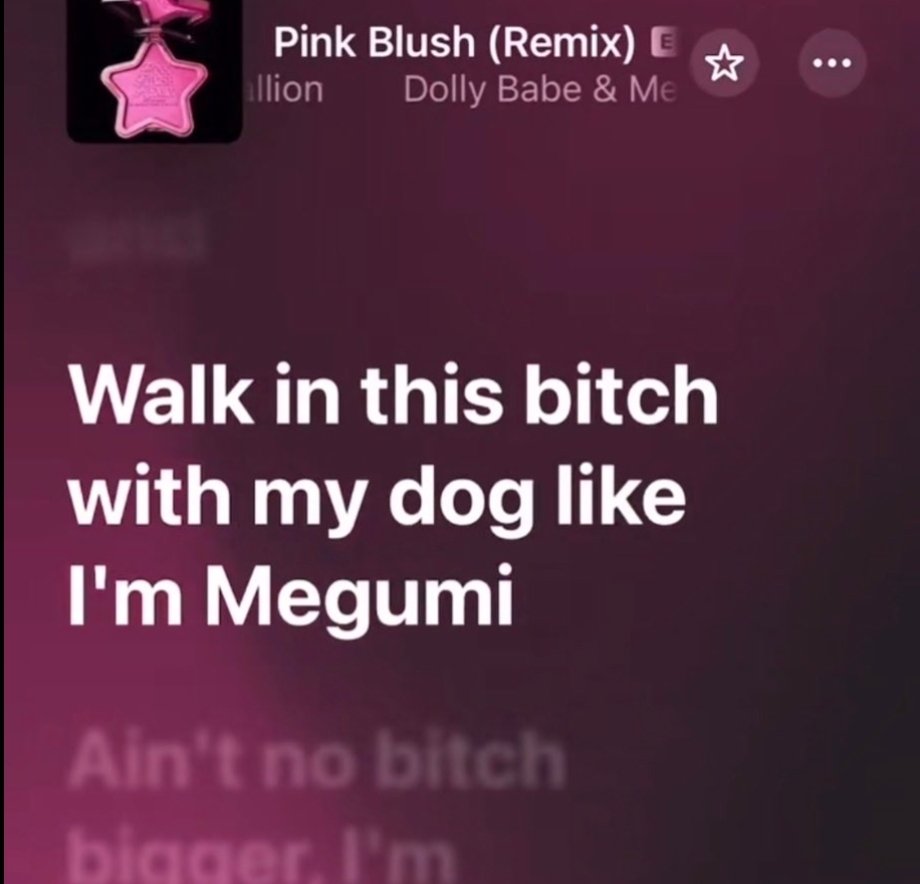 megschive's tweet photo. he's listening to his new song 🩷 https://t.co/rzzG2lFVJj