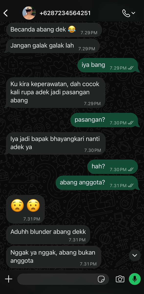 bersatubuh's tweet photo. #imutz few tweets au 

kikik si abang blunder lagi https://t.co/HSzEanTkyo