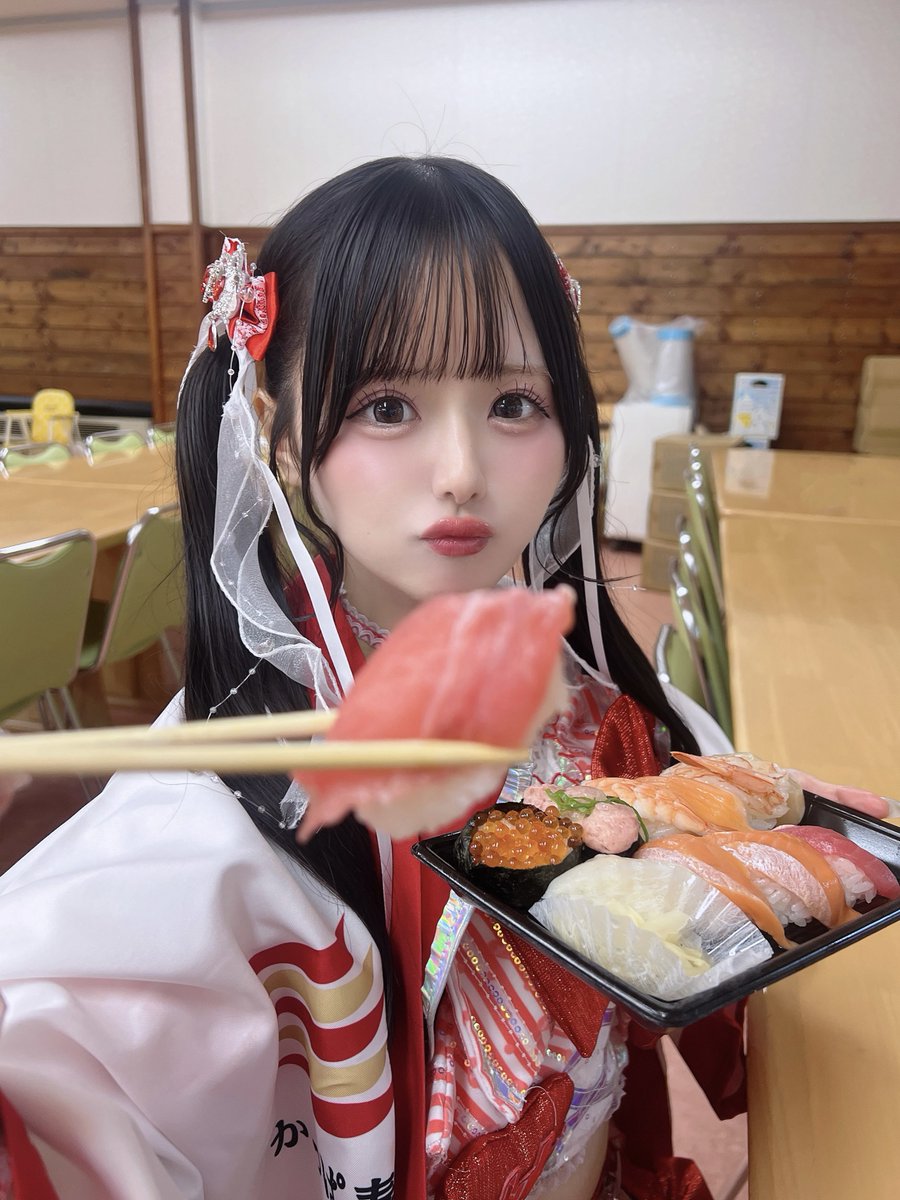 ringo__chuLa's tweet photo. 特別だよ～～っ🥢🍣♡⸝⸝ https://t.co/ICrO2gSfCR