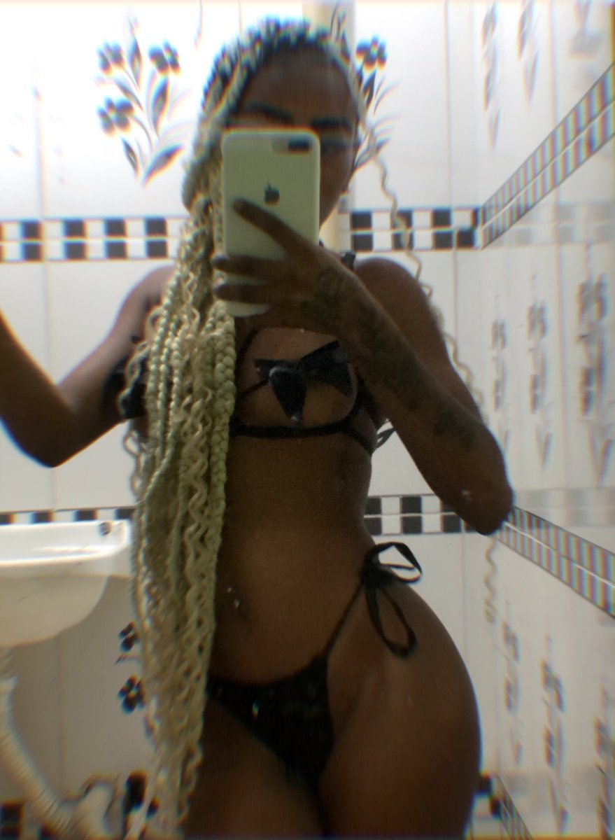 _kauanyviih289's tweet photo. Pantera negra.🐆🖤 https://t.co/odVNlMGksl