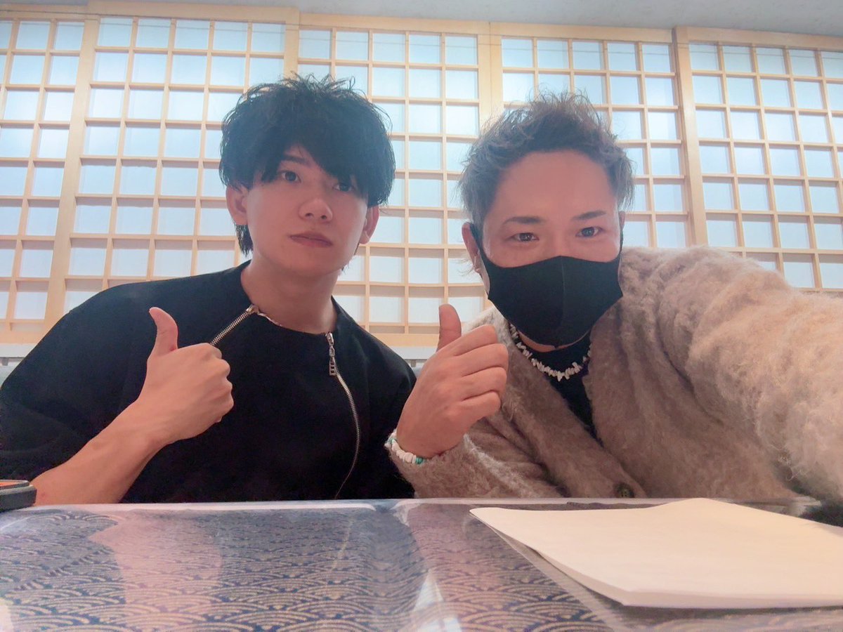 gesgest122's tweet photo. 先日はコレコレさんのメンシプありがとうございました!!!
アーカイブは1000円で見れるので是非に！ https://t.co/0caD9eK5Kt