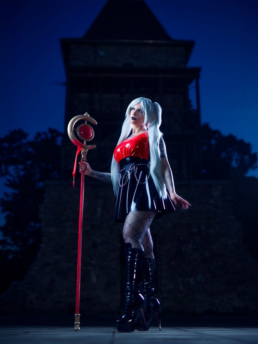 InkedNyxx's tweet photo. Alternative Frieren 😈

Latex by @ltx_cz  photo: pixelrabe https://t.co/tkG6xcmWFu