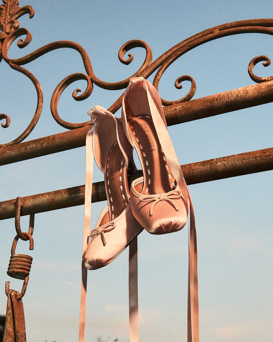 houseoffraser's tweet photo. Step into the new season with statement heels, standout sandals and the bags to match. Discover Steve Madden’s latest collection, made for autumn at FRASERS.

Shop the new season edit now.

https://t.co/1pcYGrQaP2
#LifeStyledByFRASERS https://t.co/ep4KWxJHN2