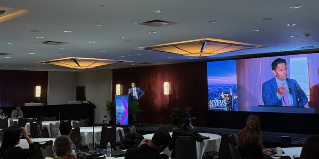 JJMT_CircRest's tweet photo. #PeripheralIVL education from hip to tip!⚡ It was great to welcome everyone to the @EndovascularNy Fellows Course.

Thank you to Drs. Karan Garg, Elizabeth Genovese (@DrLizGenovese), Constantino S. Peña (@docTPlive), and George Chrysant for sharing their experience with #ShockwaveIVL across the lower extremity and leading a valuable discussion to help educate and inspire the next generation of endovascular specialists.

Presenting physicians are paid consultants of Shockwave Medical. US Rx only. Safety Info: https://t.co/as4irbY3DX Product availability may vary by country.