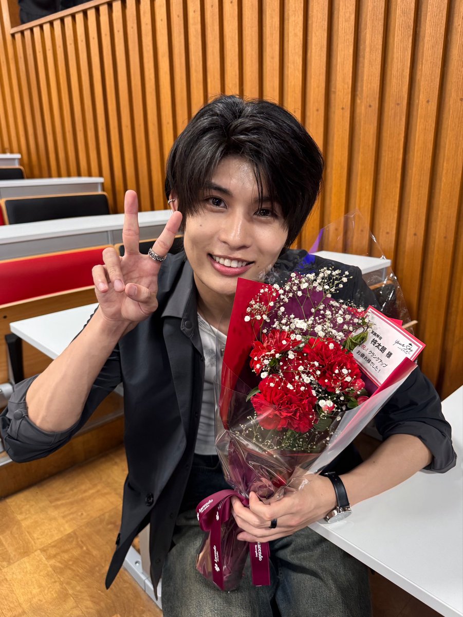 tar0tar0tar0shi's tweet photo. ドラマ『Your Sky ハレのち恋』
第９話、最終回
ご視聴ありがとうございました！

とりあえずすごく楽しかった。
これからも #ユアスカ が、
 #まこたす が！
たくさんの人に愛されますように！！

TVerやFODでたくさん見返してくださいね！

 #yoursky
 #yourskyjp https://t.co/sk2iTmMFKf
