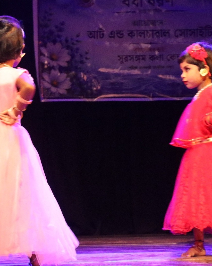 LayneBavier's tweet photo. Every big dream begins with a small step. The innocent smiles, sincere practice, and beautiful dance performances of our young artists truly captivated everyone. Each step reflected confidence, discipline, and love for the arts. Wishing these young https://t.co/89ahosTEmC